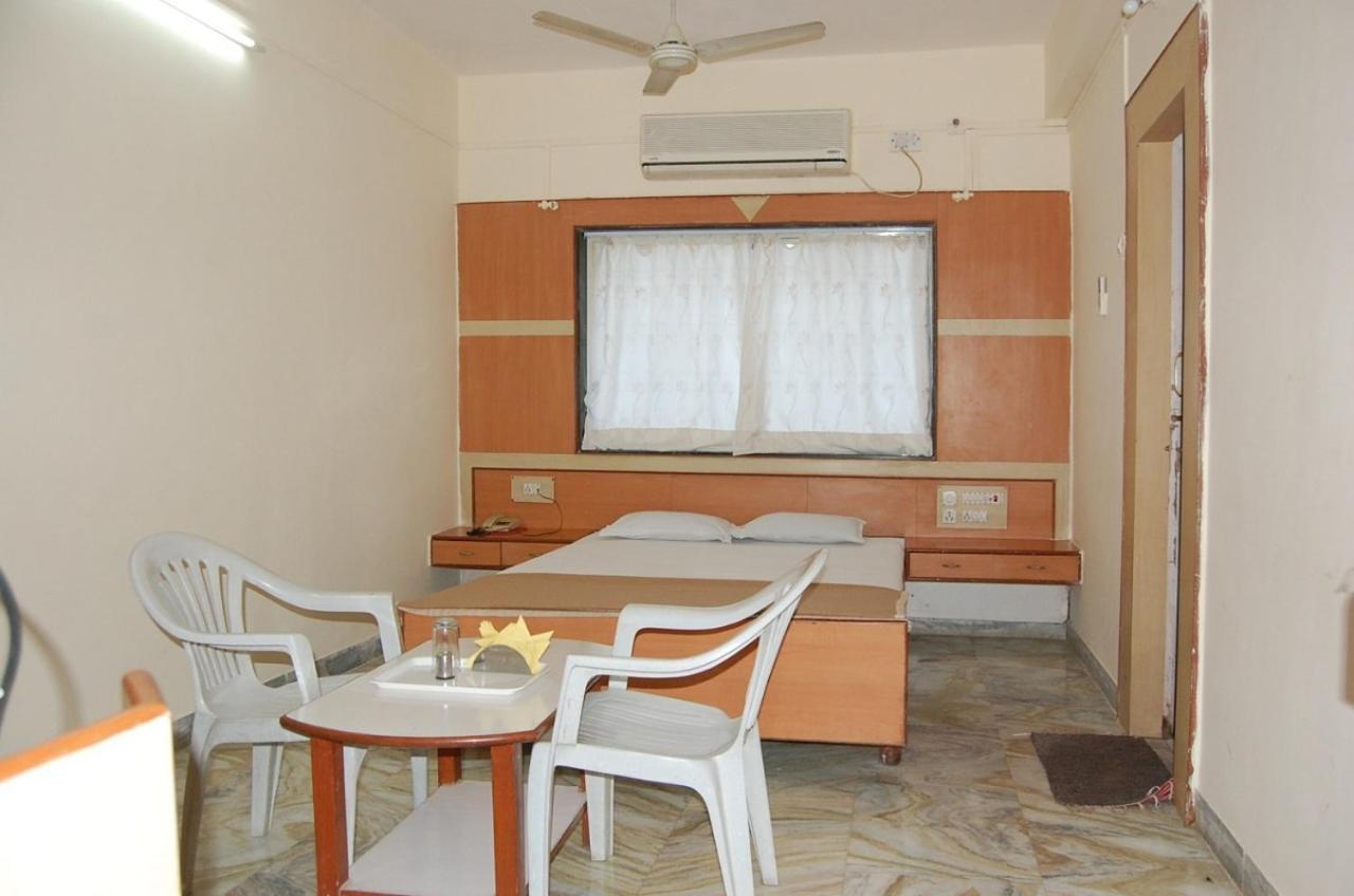 Hotel Sangram Palace Shirur المظهر الخارجي الصورة